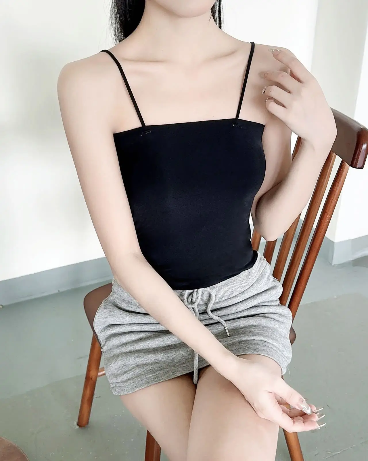 2024 Black Anti-Running Strapless Camisole Vest — feature 17