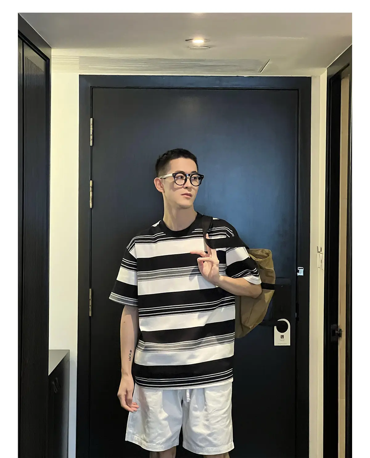 Men Striped T-Shirt Black White Casual Summer — feature 11