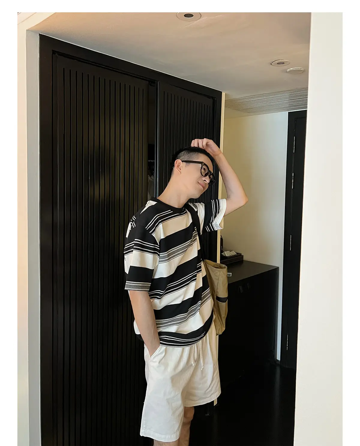 Men Striped T-Shirt Black White Casual Summer — feature 8