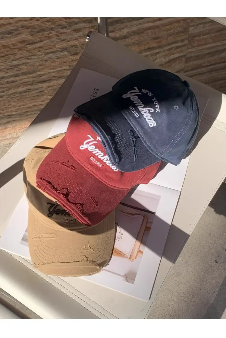 Women Red Baseball Cap with "American Style" Logo — feature 9