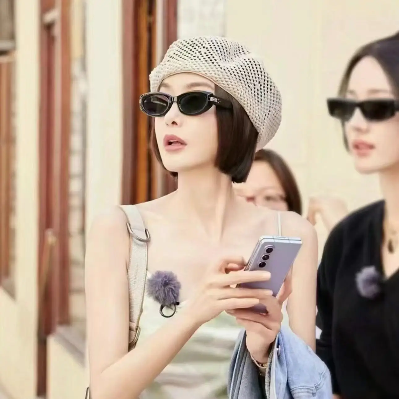 Black Frame High-Crystal Sunglasses for Women - Image 3