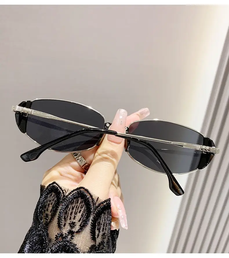 Women's Cat's Eye Sunglasses Black Round Face Slimming — feature 21