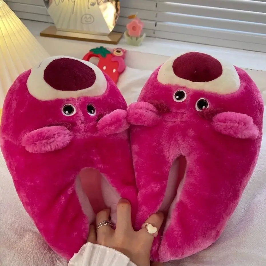 Strawberry Bear Cotton Slippers for Girls' Dormitory, Home, Fully Enclosed, Warm, Non-Slip, Plush Shoes, Sister's Winter Soft and Cute Warm Slippers