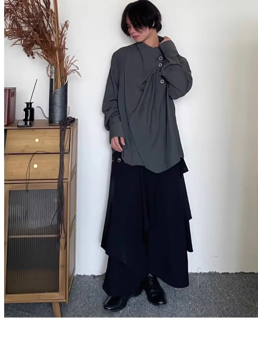 Men's Long Sleeve Draped Shirt Grey Black Set — feature 14