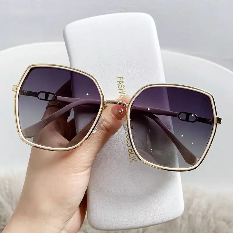 Women Anti-UV Sunglasses 2026 Slimmed Design — feature 39