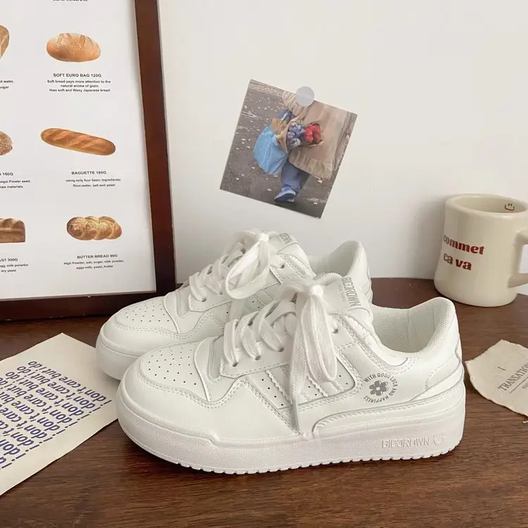 Women Vintage White Thick Sole Casual Sneakers 2024 - Image 3