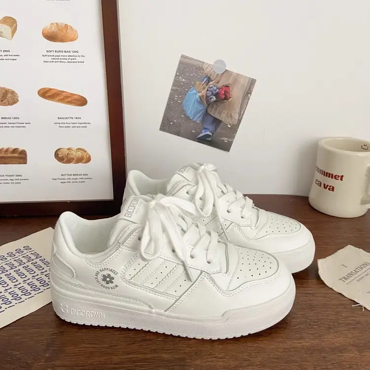 Women Vintage White Thick Sole Casual Sneakers 2024 — feature 6