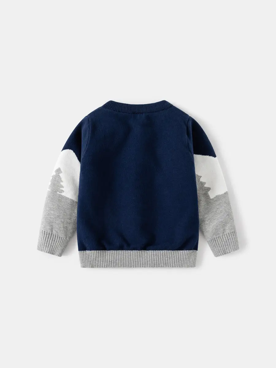 Boy's Snow Mountain Bear Sweater Medium Size - Image 3
