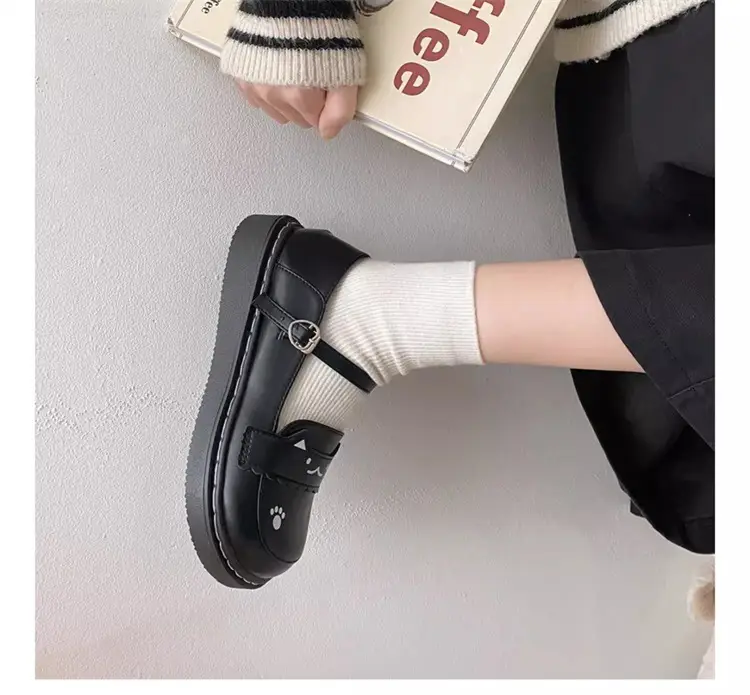 Women British Style Platform Leather Loafers Black 2024 — feature 9