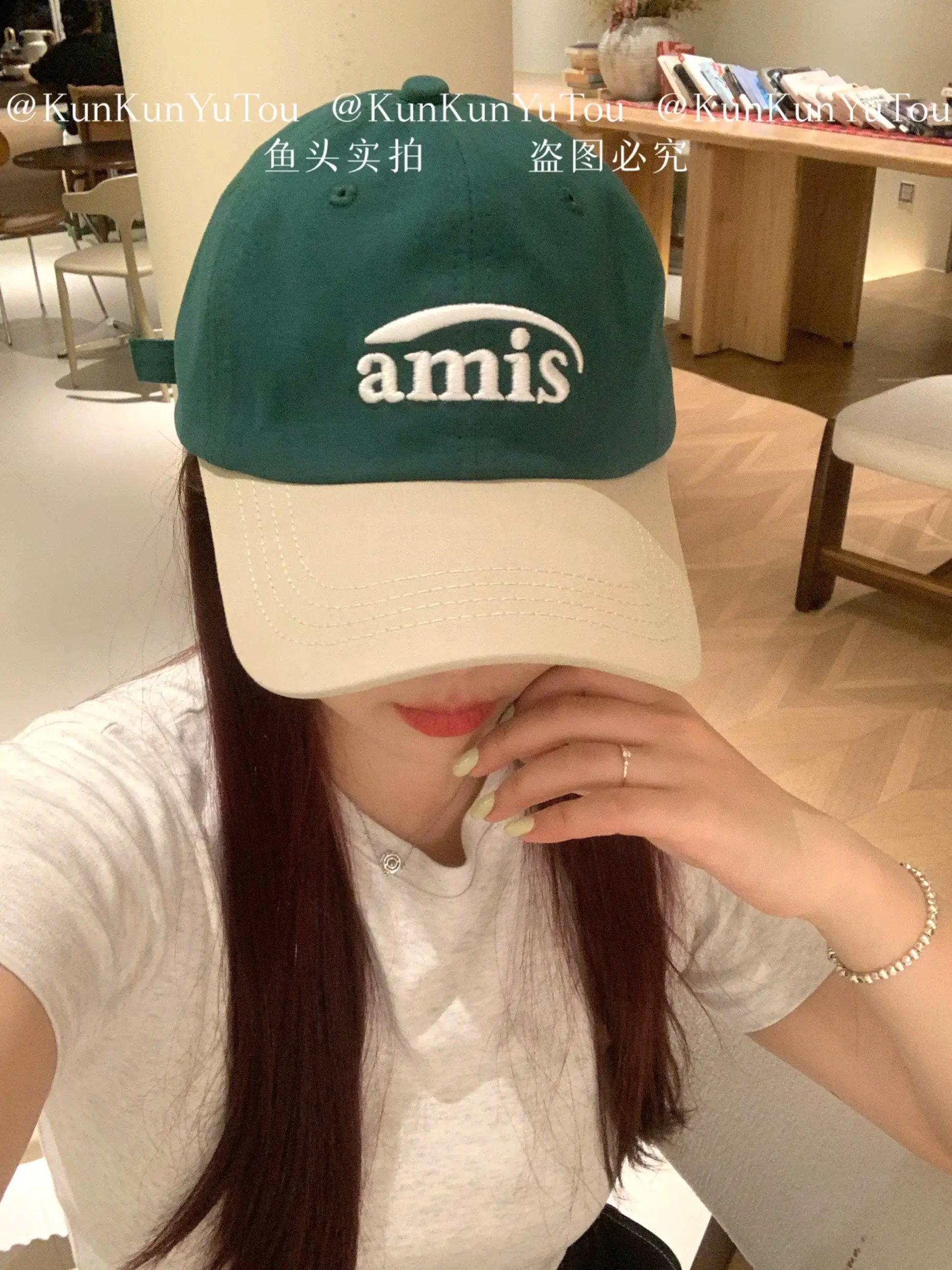 amis Letter Embroidered Soft Top Baseball Cap Red White — feature 10