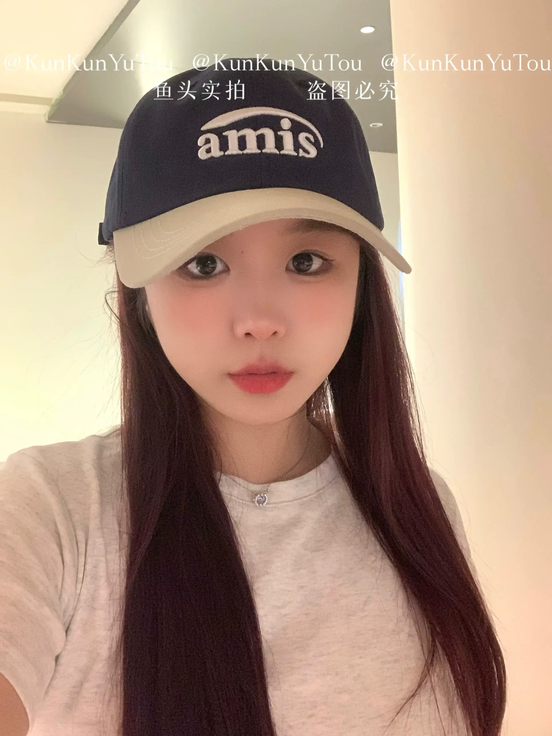 amis Letter Embroidered Soft Top Baseball Cap Red White — feature 12