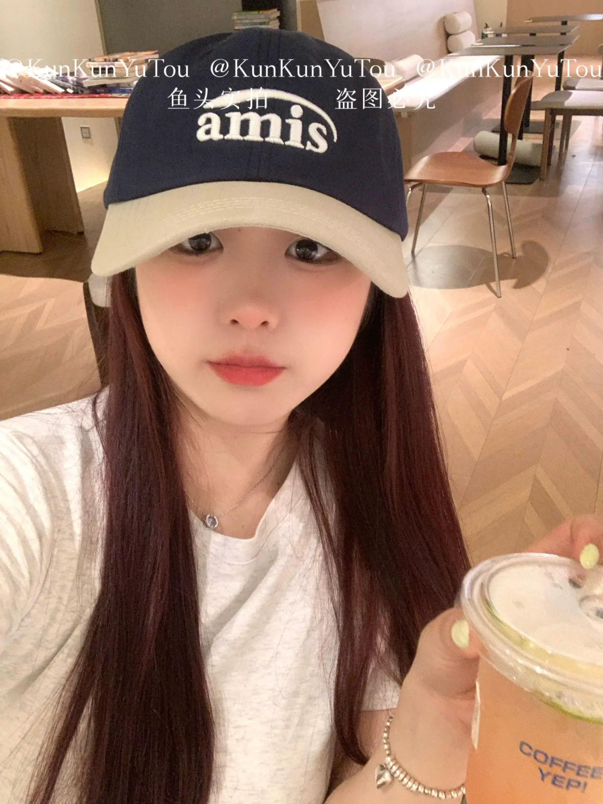 amis Letter Embroidered Soft Top Baseball Cap Red White — feature 13