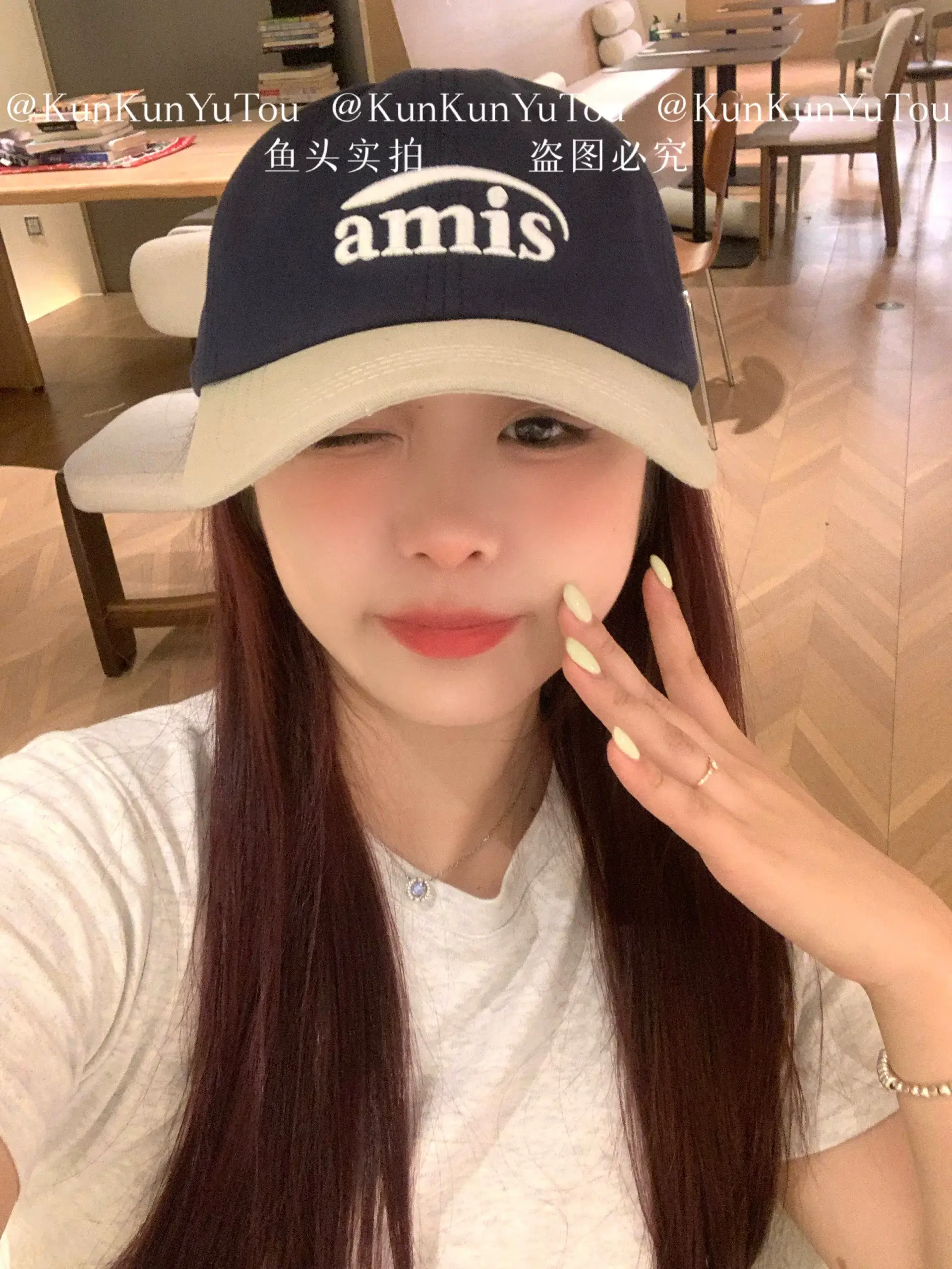 amis Letter Embroidered Soft Top Baseball Cap Red White — feature 14