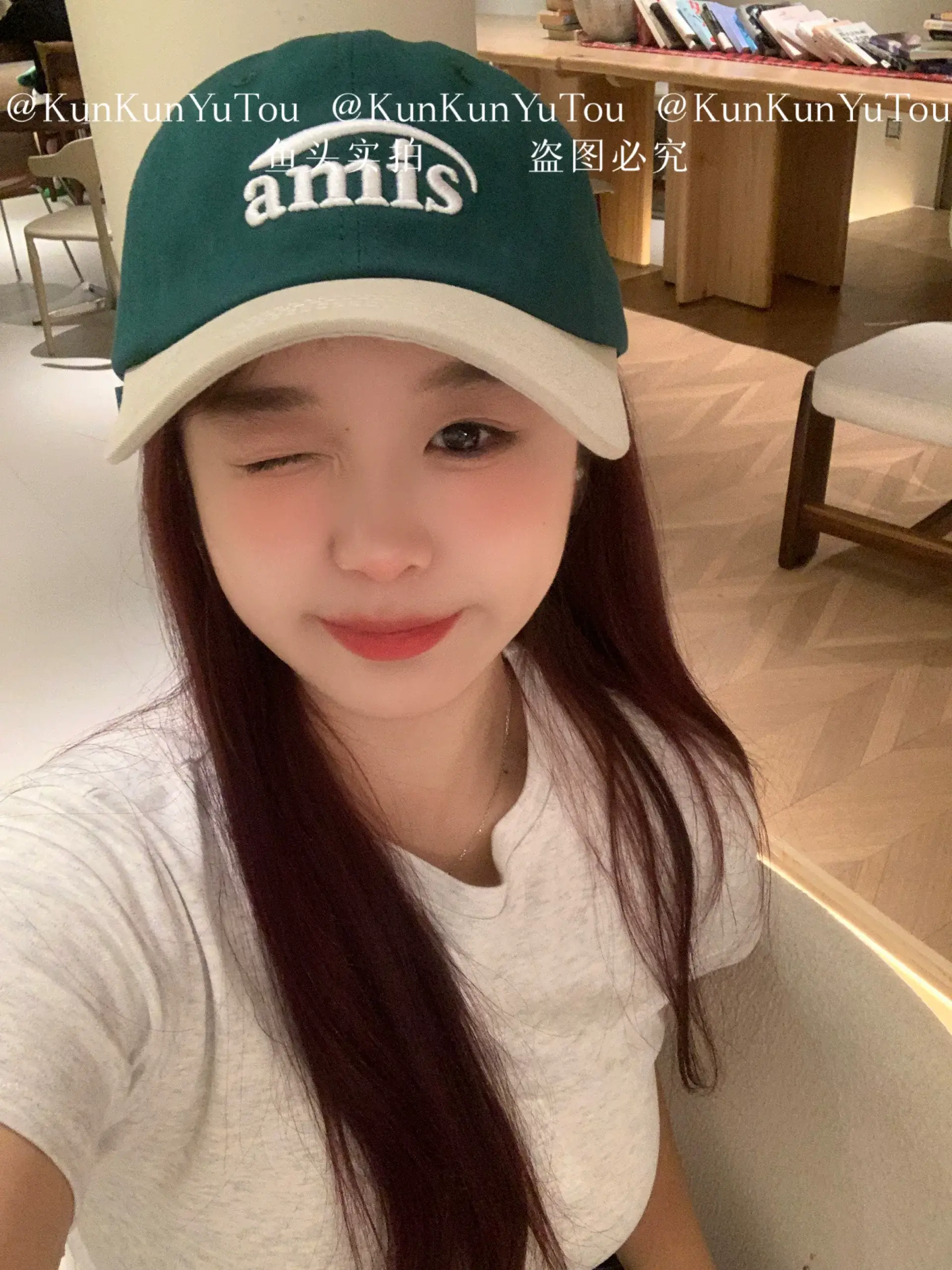amis Letter Embroidered Soft Top Baseball Cap Red White — feature 7