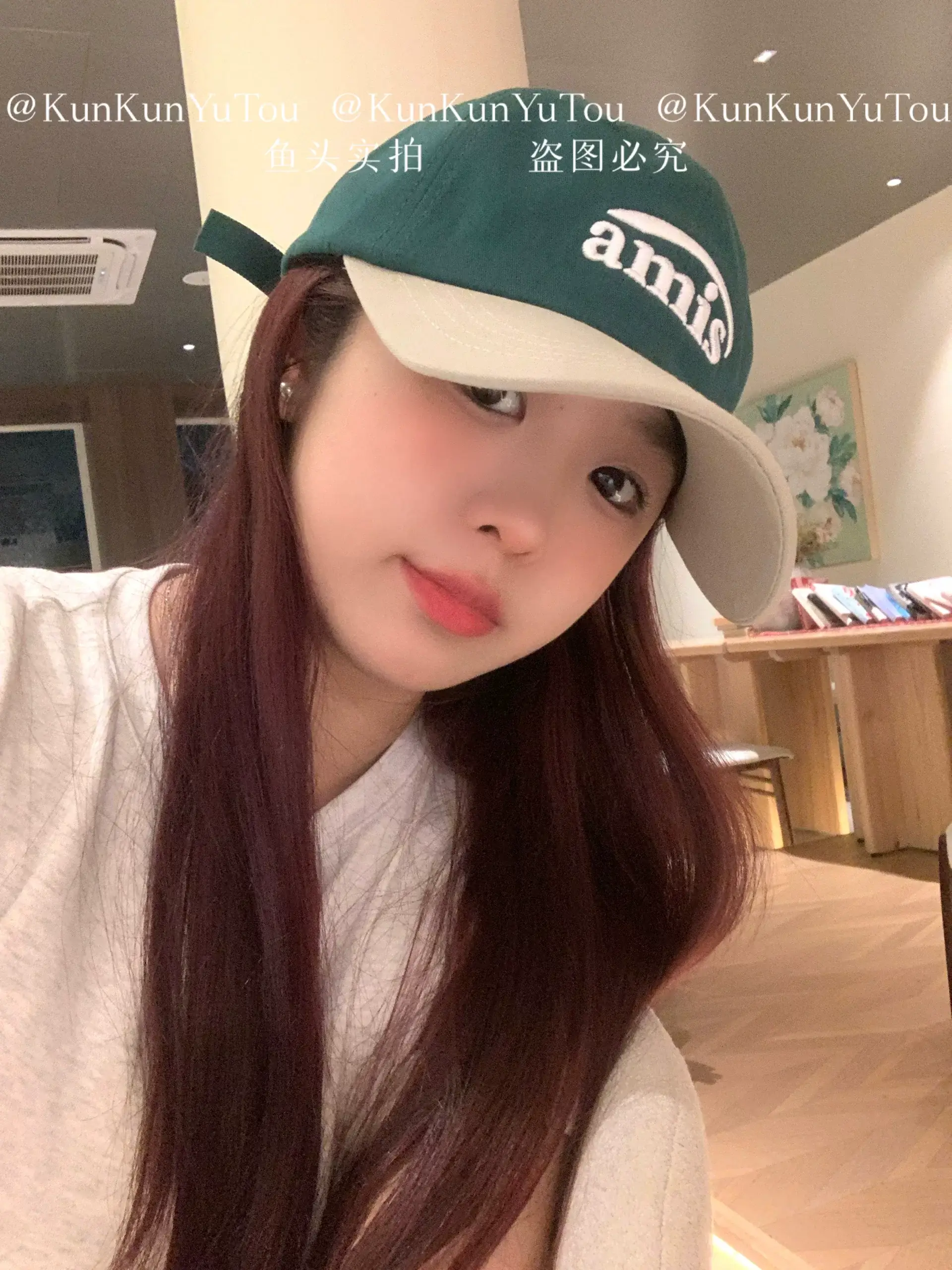 amis Letter Embroidered Soft Top Baseball Cap Red White — feature 9