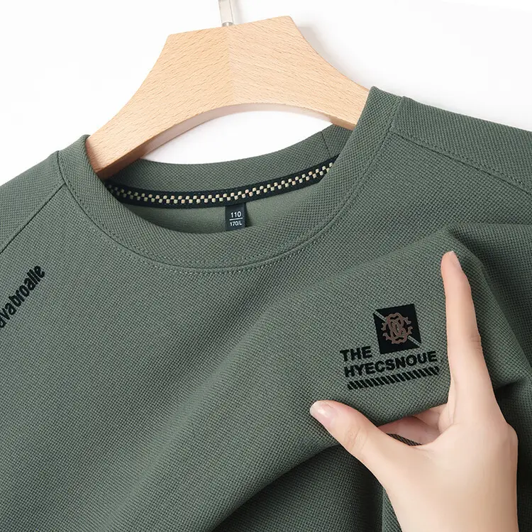 Men's 2025 Long Sleeve Round Neck T-Shirt Beige — feature 7