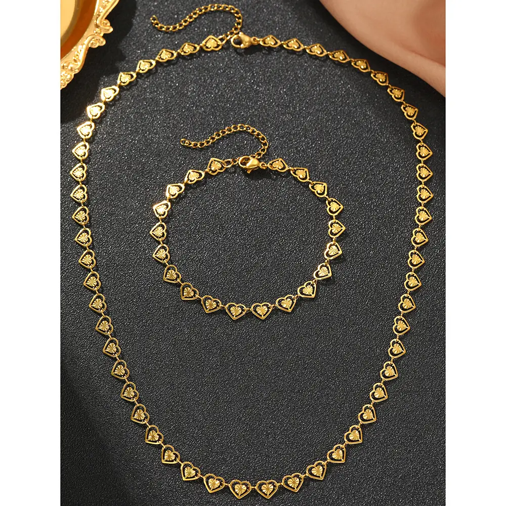 Gold Heart Chain Set for Couples Love Jewelry — feature 5
