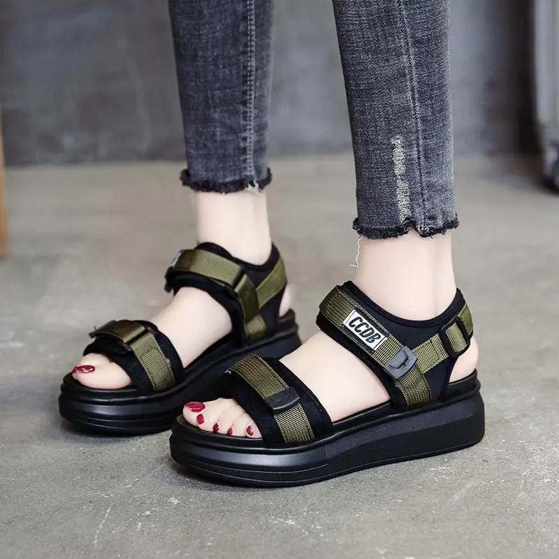 Sports Sandals Women's 2025 Summer New Fashion Torre Platform Shoes Thick Bottom Wedge Flat Outer Wear Beach Shoes