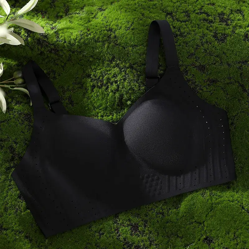 Traceless Underwear Large Chest Small Ventilation Hole Gathering Air Litching Closer Parammary Breasts Non-Rimless Bra - Image 5