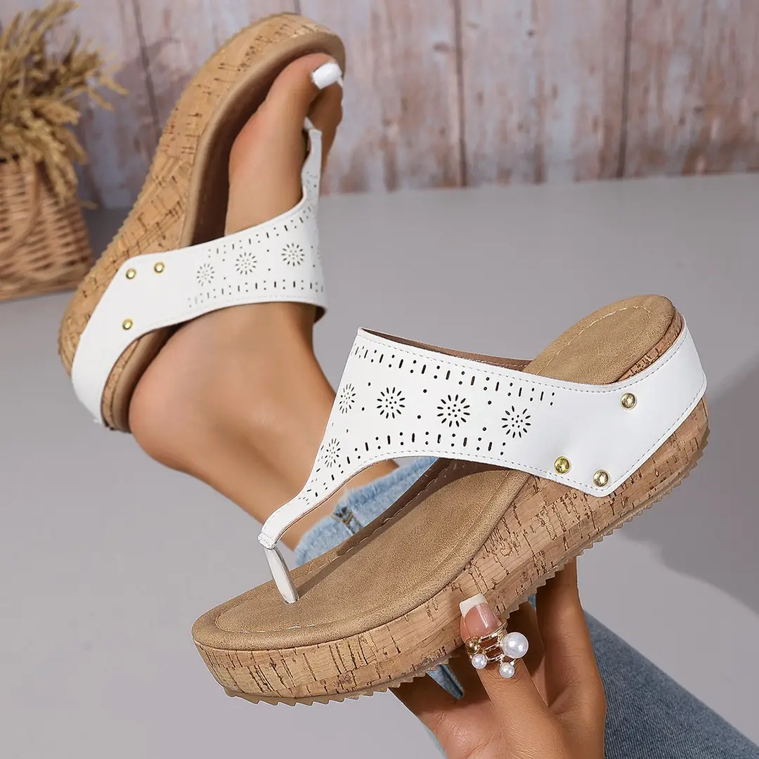 Clip Toe Platform Bottom plus size European and American Women's Flip Flops for Outer Wear 2024 Summer New Breathable Thick Bottom Wedge Sandals — feature 6