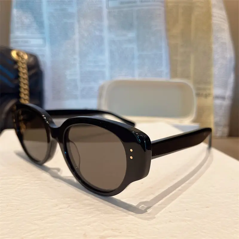 Trendy Black Acetate Sunglasses for Men Women - Image 4