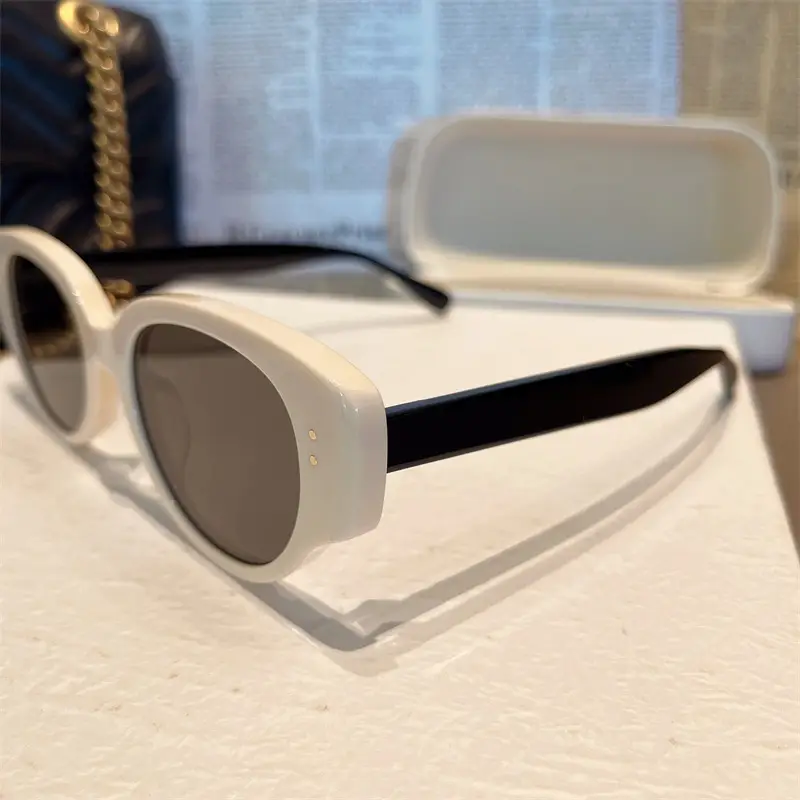 Trendy Black Acetate Sunglasses for Men Women - Image 7
