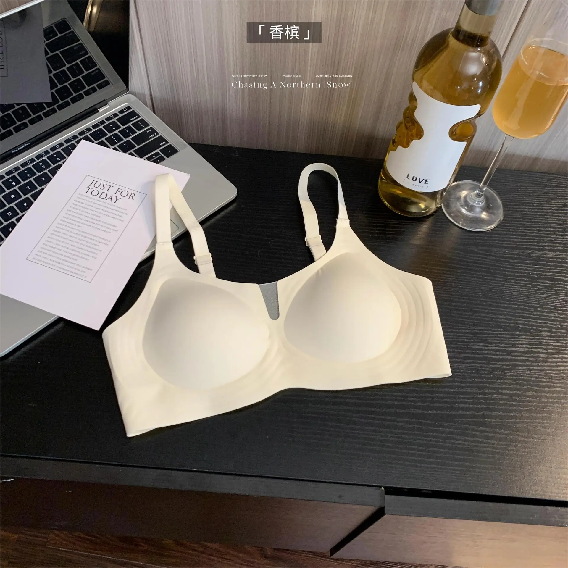 Traceless Underwear Women's Big Chest Shaped — feature 14