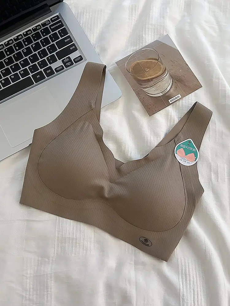Women's No-Rim Anti-Gravity Pull-Up Vest Bra — feature 13