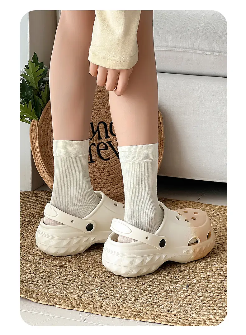 Hole Shoes Women's Beach Shoes Summer New Style Outfit Fashionable Platform Shoes Indoor Home Baotou Sandals and Slippers for Women — feature 10