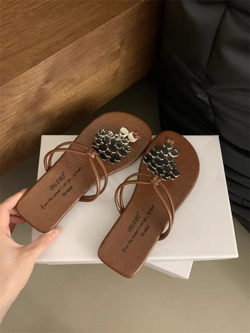 Women's 2024 New Summer Outer Wear Flip-flops with Skirt Sequined Flip-flops Flats Fashion Sandals - Image 4