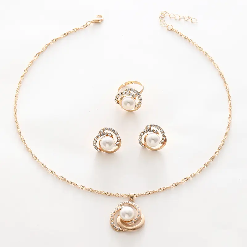 Women's Pearl Necklace & Earrings Set Gold Plated - Image 6