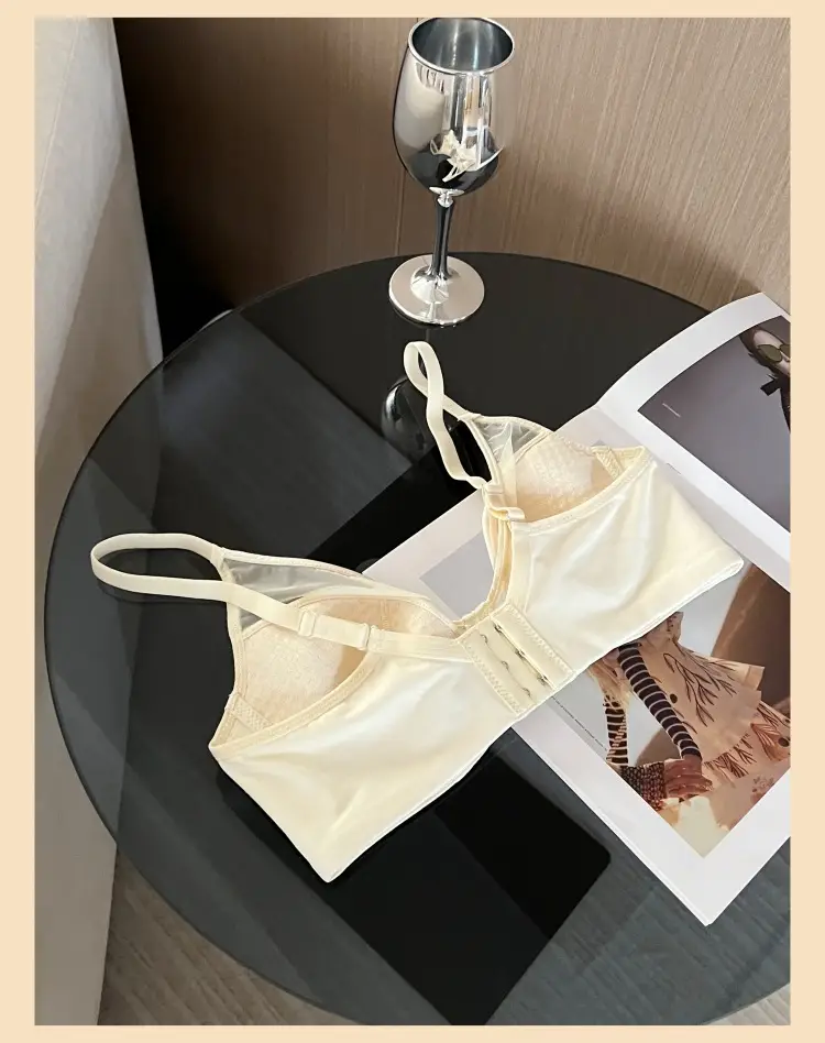 Traceless Underwear Women Large Chest Small Gather-up — feature 30