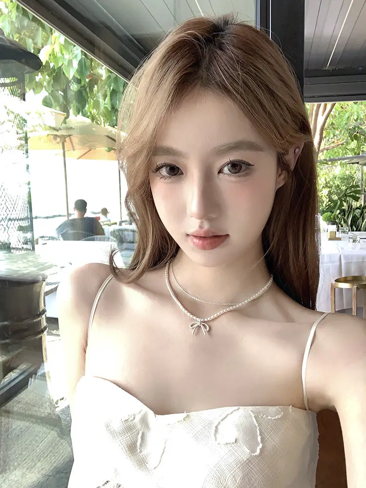 White Pearl Bow Millet Double Layer Necklace for Women — feature 2