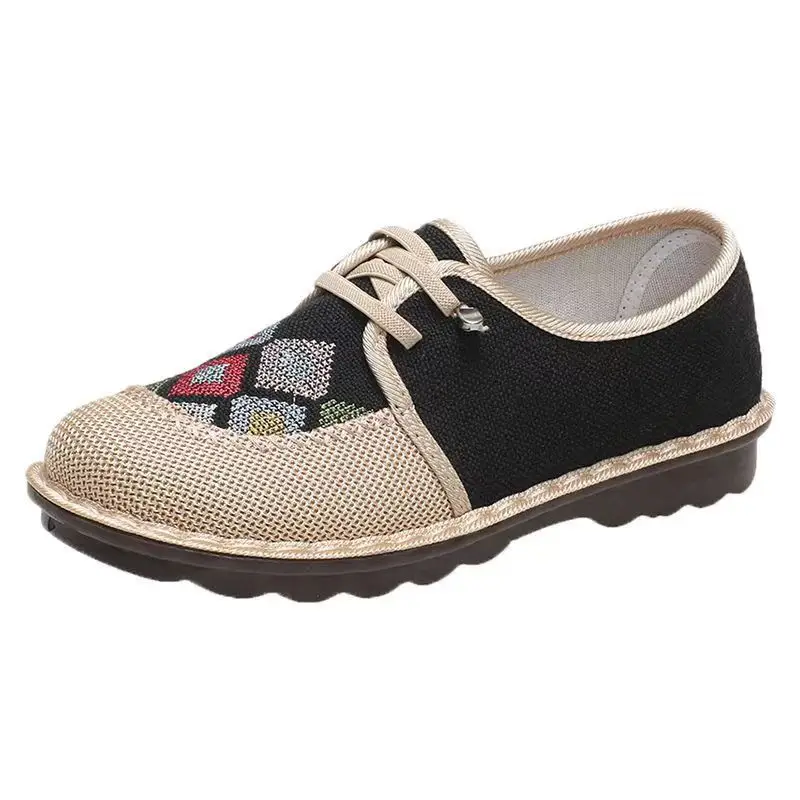Old Beijing Embroidered Cloth Shoes for Women, Non-Slip Soft Sole Shoes for Middle-Aged and Elderly Mothers, Flat Shoes, Comfortable for Middle-Aged and Elderly People - Image 8