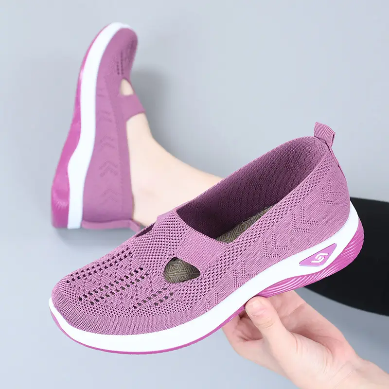 Summer women's shoes old Beijing cloth shoes non-slip hollow breathable lightweight comfortable middle-aged mother shoes a generation of hair - Image 12