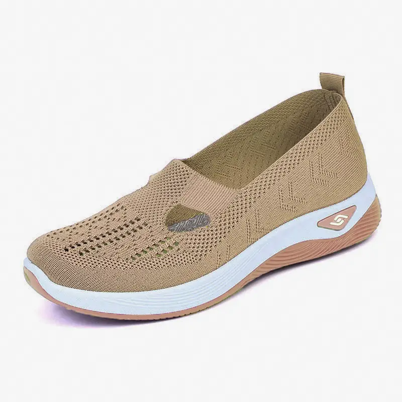 Summer women's shoes old Beijing cloth shoes non-slip hollow breathable lightweight comfortable middle-aged mother shoes a generation of hair - Image 6