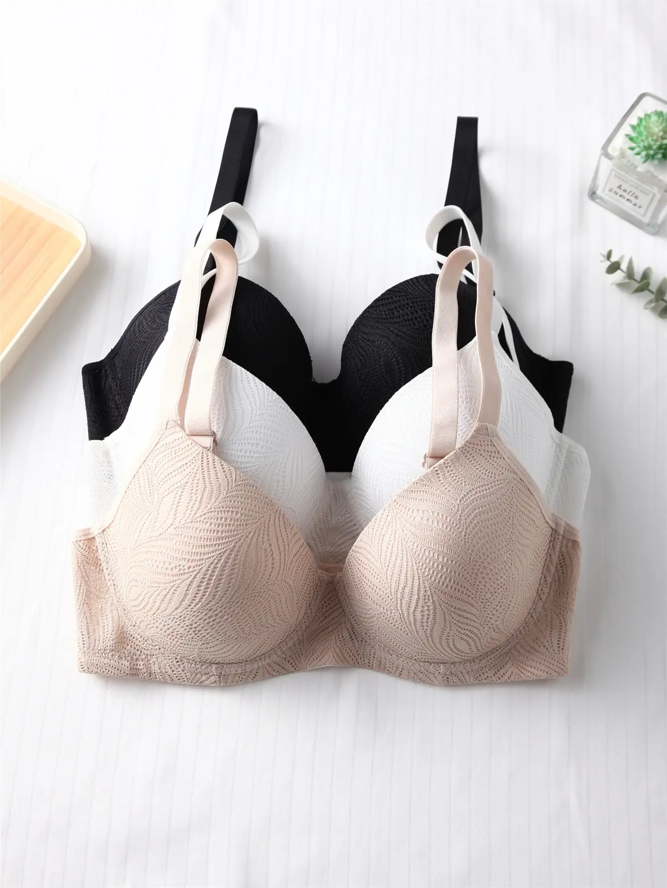 Thin Steel Ring Gown Bra Black White Pink Lace — feature 6
