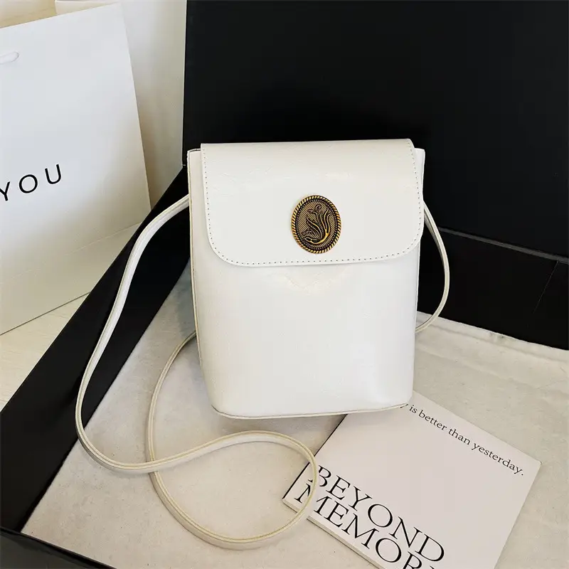 White Mini Mobile Phone Bag Women's Fashion Retro Simple Shoulder Bag