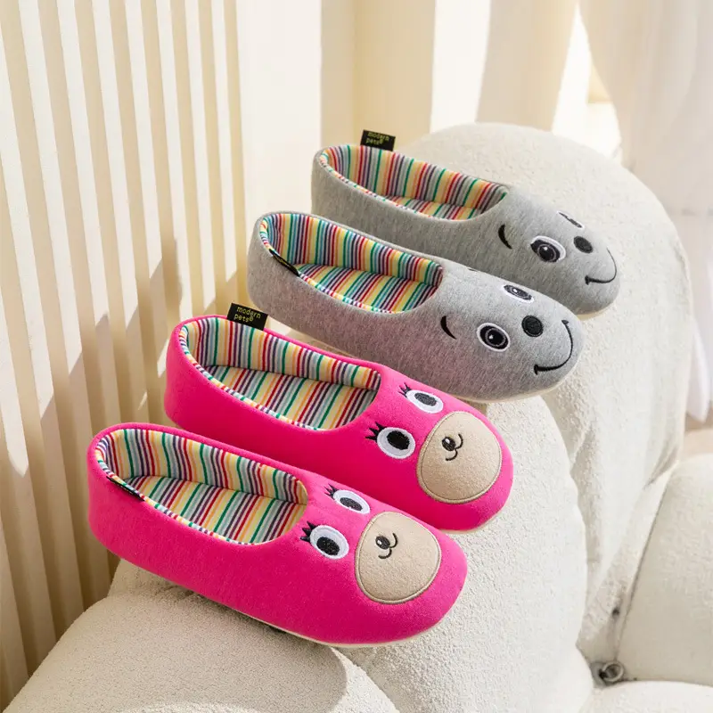 Japanese-style Women's Parent-child Autumn and Winter Cartoon Home Household Indoor Soft-soled Moon Shoes Cotton Slippers Feeling of Stepping on Shit - Image 3