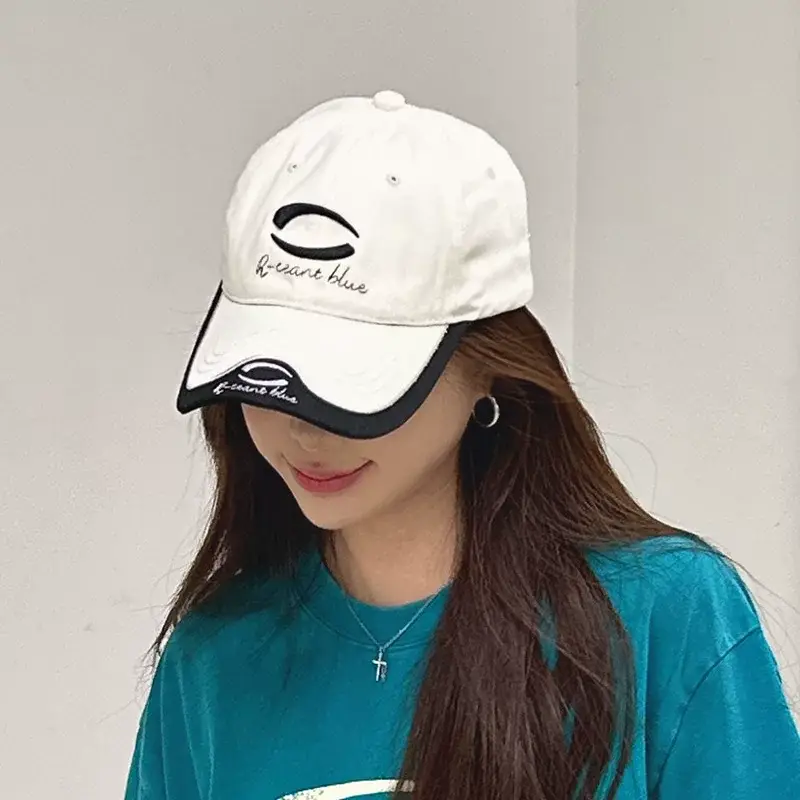 Men's Black Embroidered Baseball Cap with Sunscreen Design — feature 10