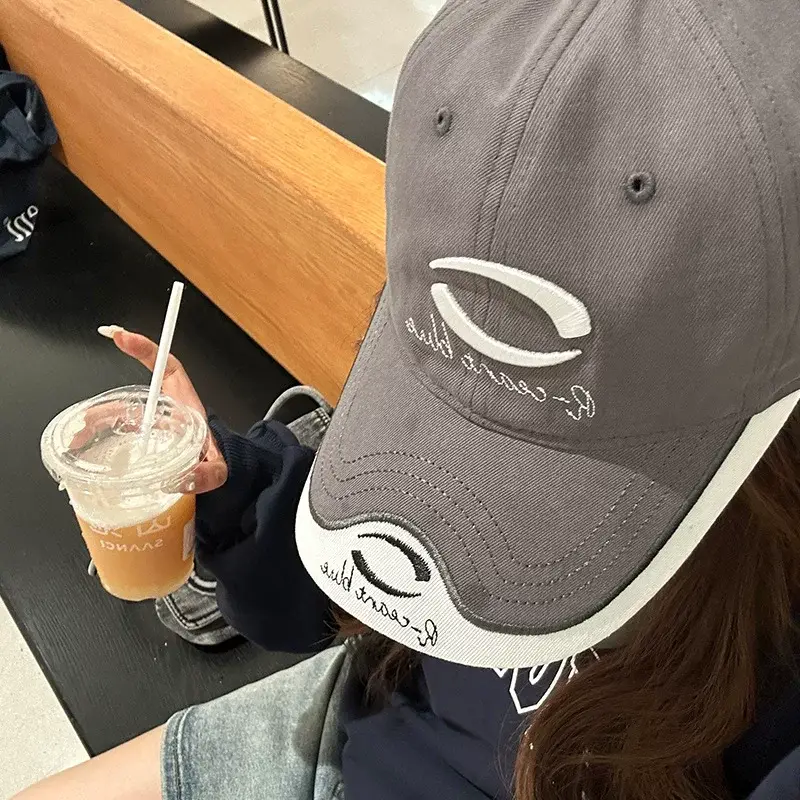 Men's Black Embroidered Baseball Cap with Sunscreen Design — feature 3