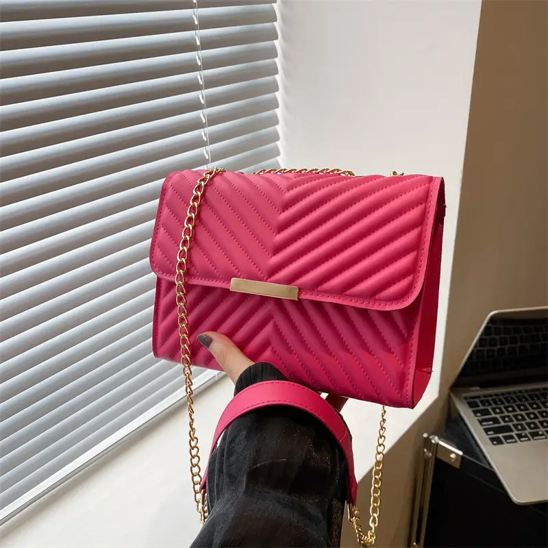 Women's 2024 Gradient Textured Shoulder Bag - Image 7
