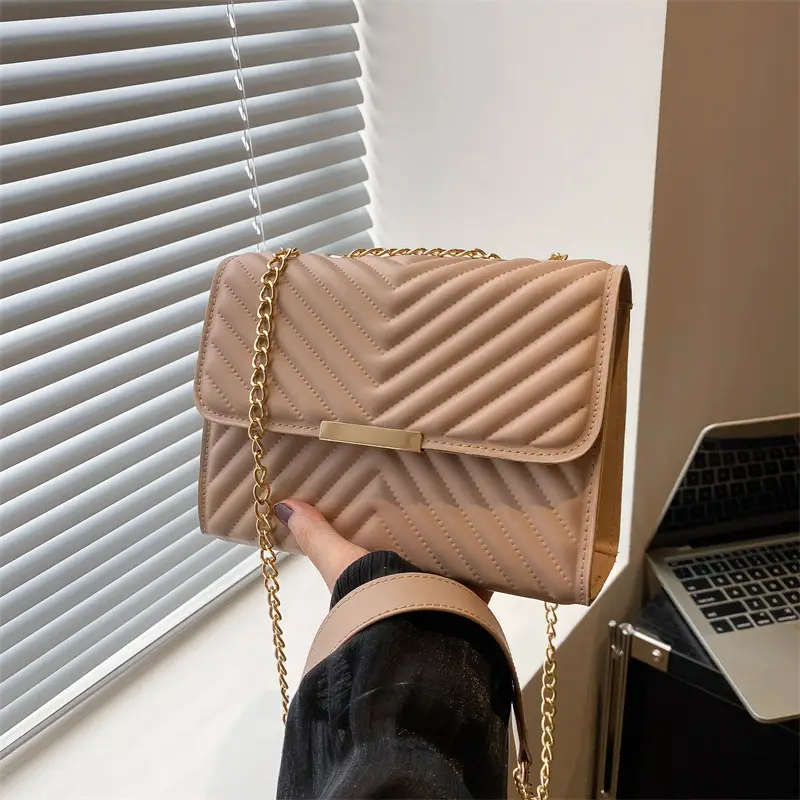 Women's 2024 Gradient Textured Shoulder Bag - Image 8