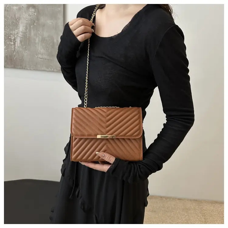 Women's 2024 Gradient Textured Shoulder Bag — feature 11