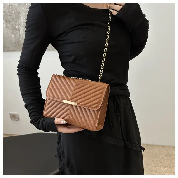Women's 2024 Gradient Textured Shoulder Bag — feature 12