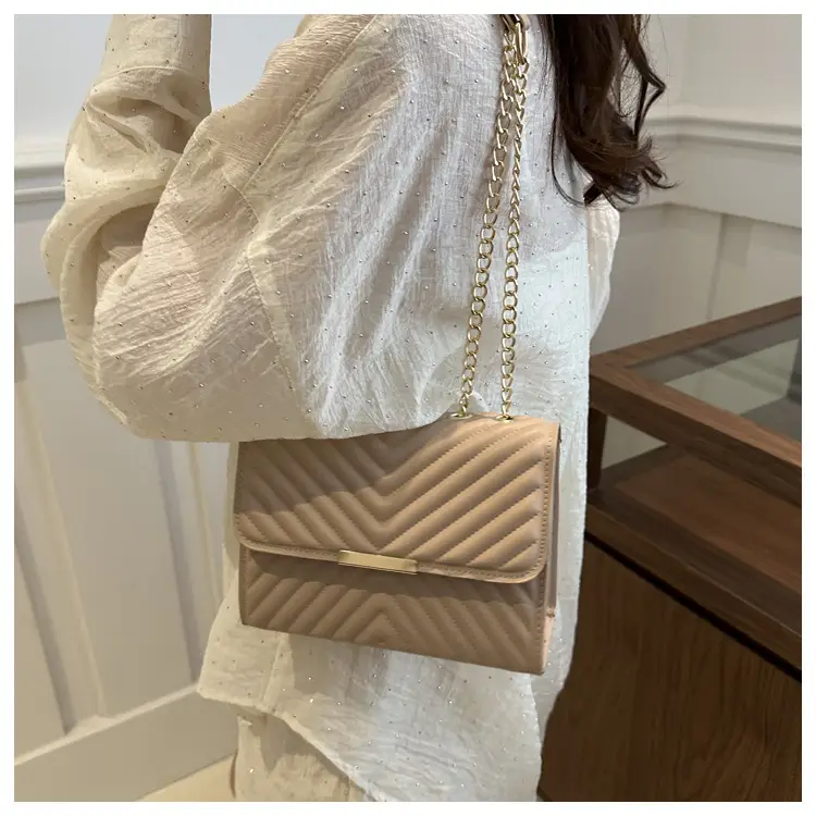 Women's 2024 Gradient Textured Shoulder Bag — feature 14