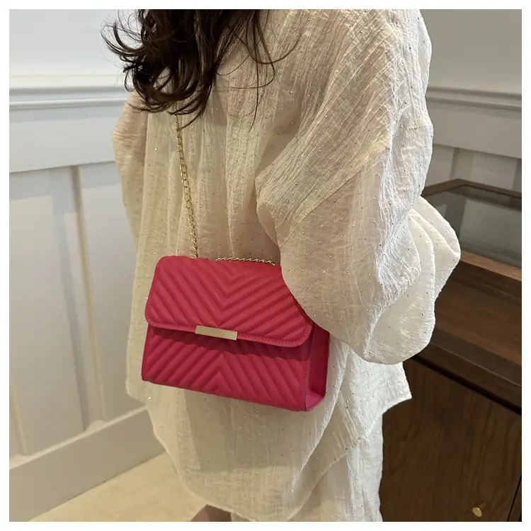 Women's 2024 Gradient Textured Shoulder Bag — feature 18