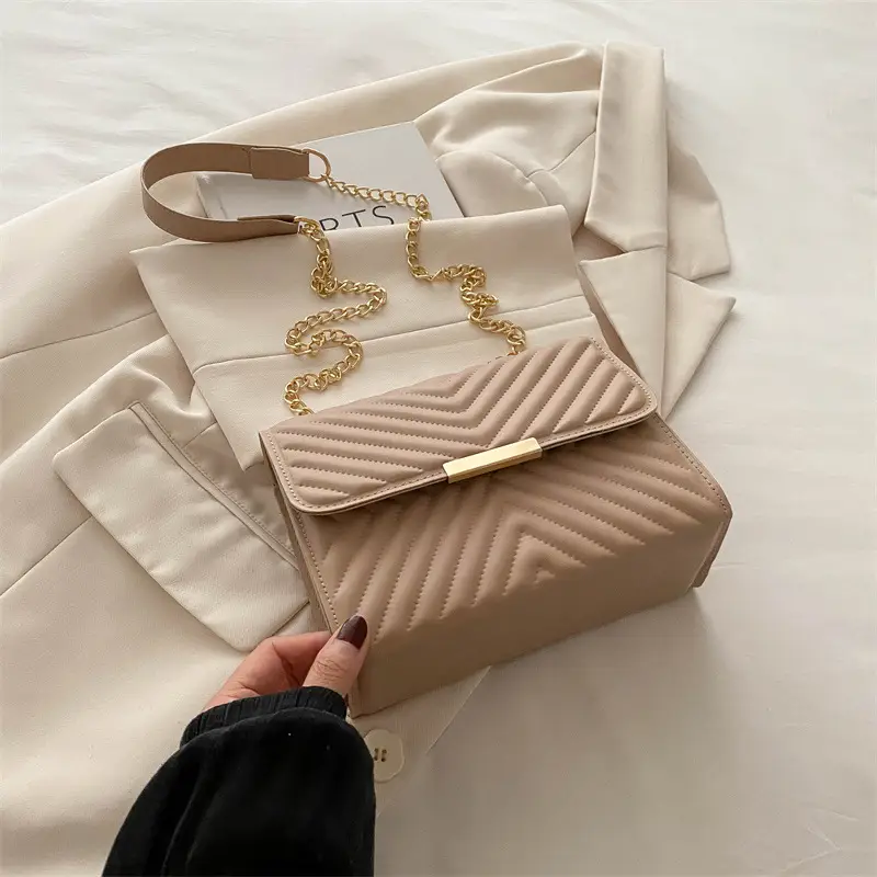 Women's 2024 Gradient Textured Shoulder Bag - Image 5