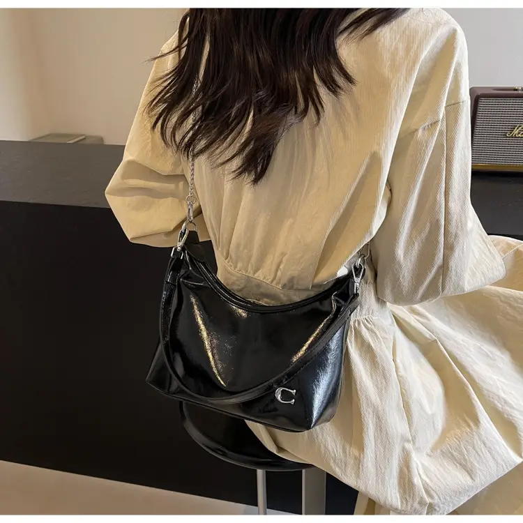 Patent Leather Large Bag Women 2024 Summer — feature 21