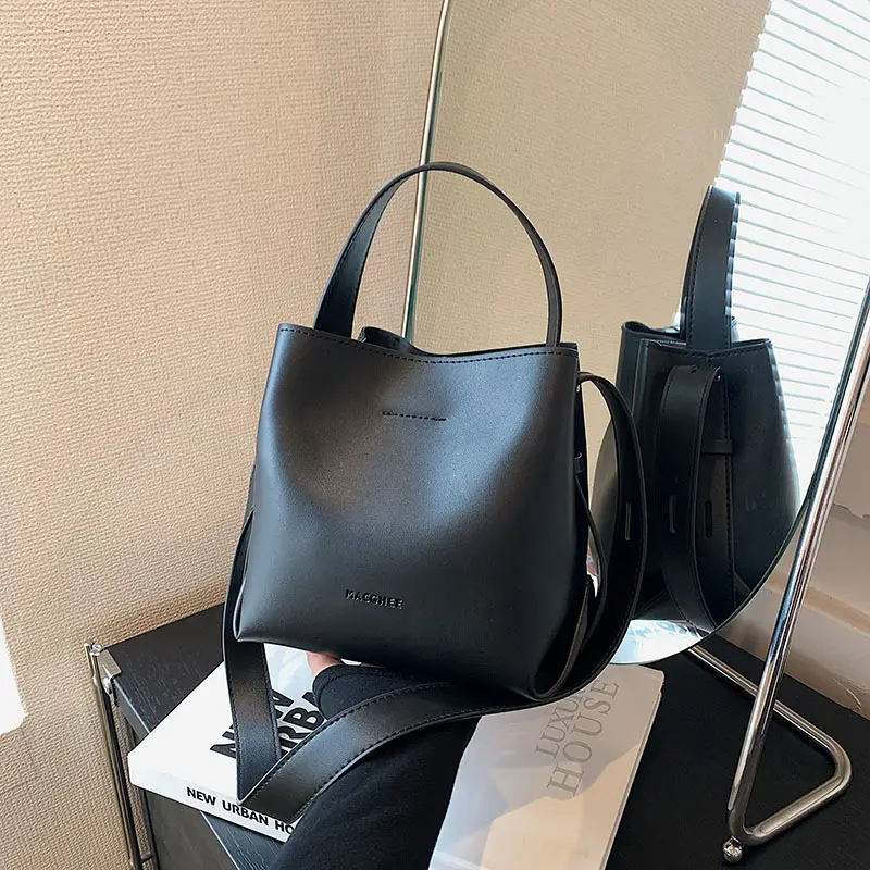 Women's Retro Korean Bucket Bag Tan 2024 - Image 3
